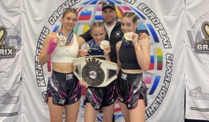 image4-300x175 Négy arannyal tértek haza Angliából a Zenith amazonjai