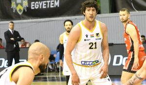 497715736_1263438775785970_1708470221631151927_n-300x176 Alapemberével hosszabbított a DEAC