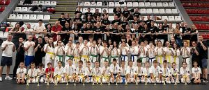 506736937_24163927136526833_4671350212830060487_n-300x130 Félszáz Shogun harcos 56 érmet vehetett át