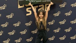 b3445c7b-0b7d-4c5e-8185-a8bbea94a942-300x172 Mindent vitt Takács Szofi a fővárosban