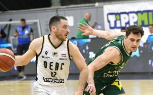 DSC_6799-300x186 Hatalmas csatában egyenlített a DEAC