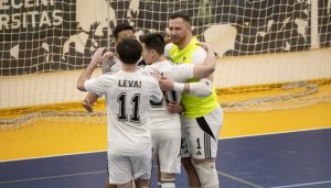 deacnyirbator_20260427-scaled-2048x1366-1-300x171 Egy hatossal tértek vissza a győztes útra az egyetemi futsalosok