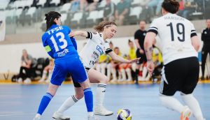 patkos_viktoria_deac_tfsenoifutsal-300x172 Egy lépéssel közelebb a bajnoki cím