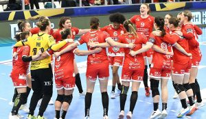 644867029_1527475992715579_3231945480418733286_n-300x174 Európa legjobbjai között a kézislányok