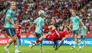 763805614_1353635763074678_6903281682675561131_n-300x173 A tisztes helytállás lehet a cél